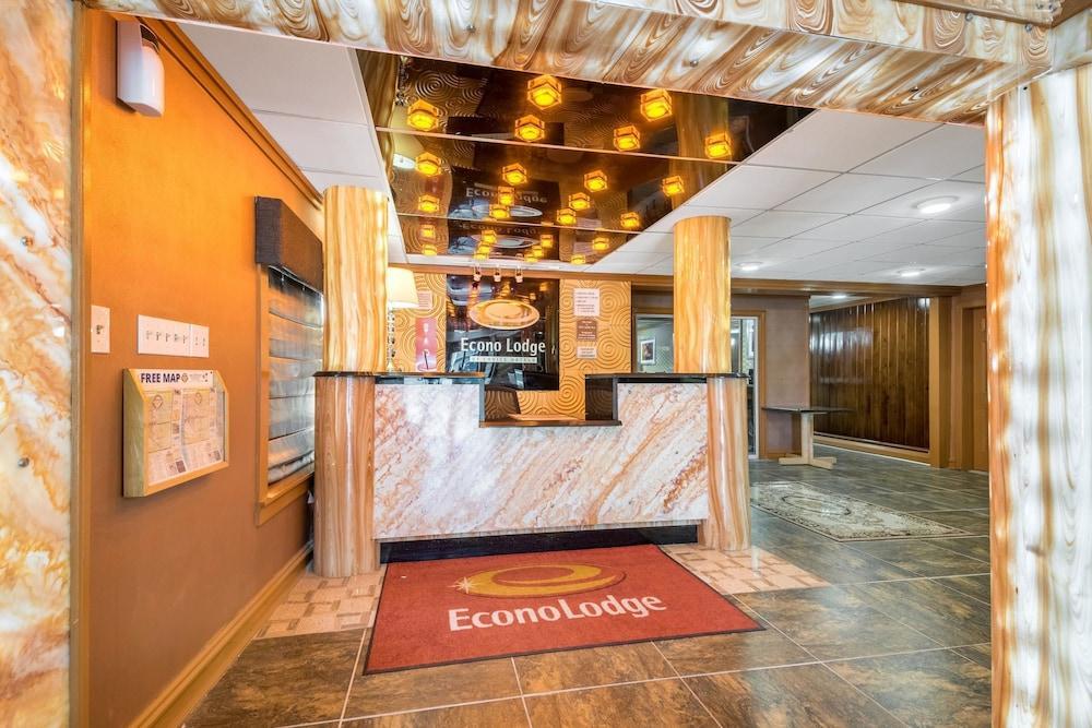 Econo Lodge Сейнт Олбънс Екстериор снимка