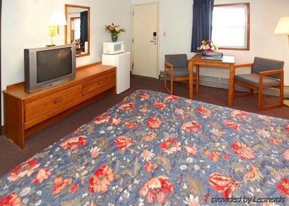 Econo Lodge Сейнт Олбънс Стая снимка