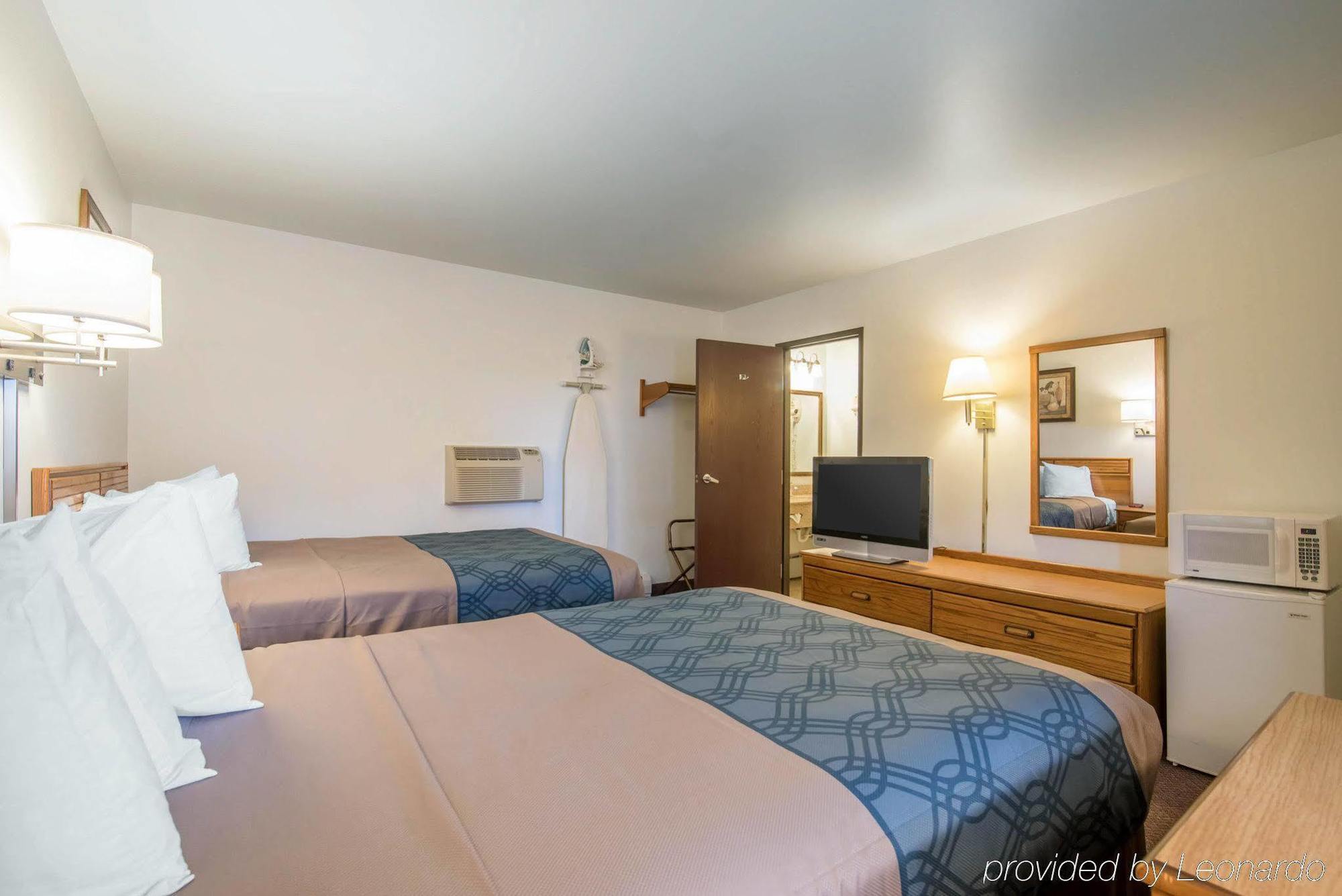 Econo Lodge Сейнт Олбънс Екстериор снимка
