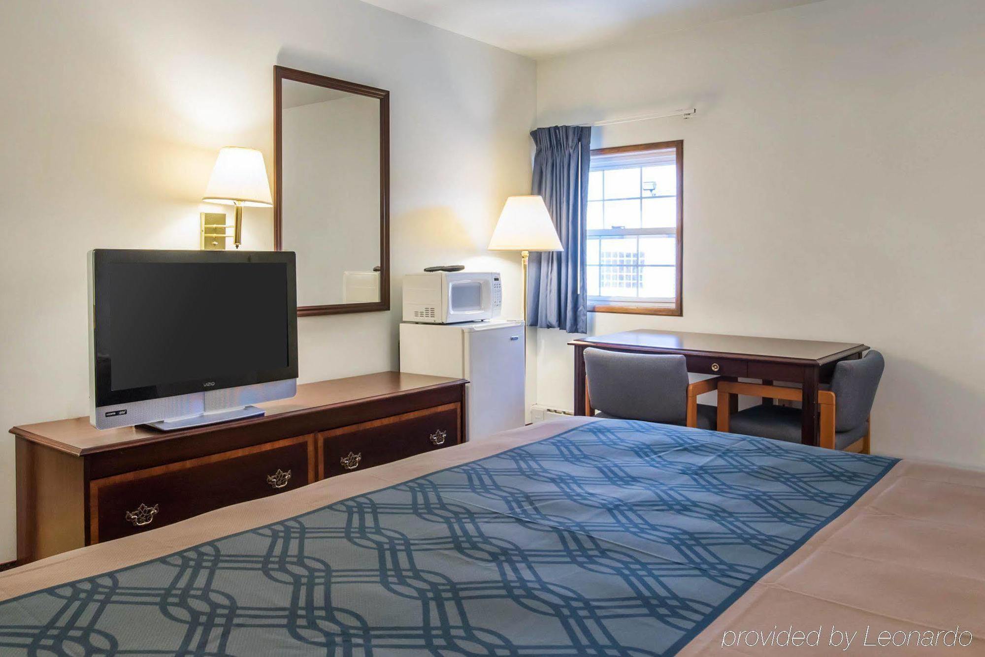 Econo Lodge Сейнт Олбънс Екстериор снимка