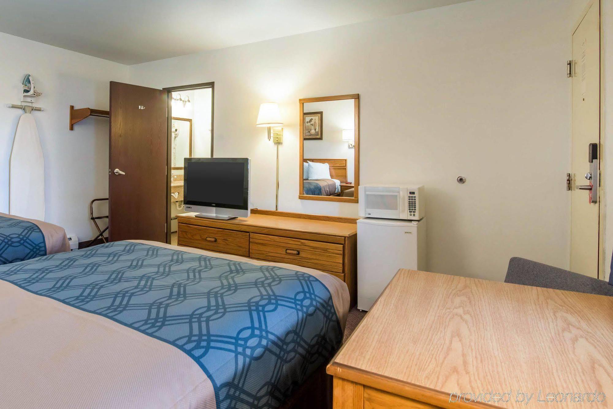 Econo Lodge Сейнт Олбънс Екстериор снимка